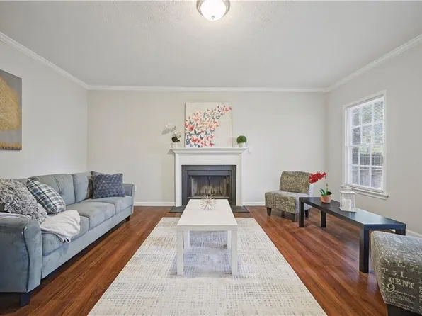 821 Lancaster Ln, Newport News, VA 23602