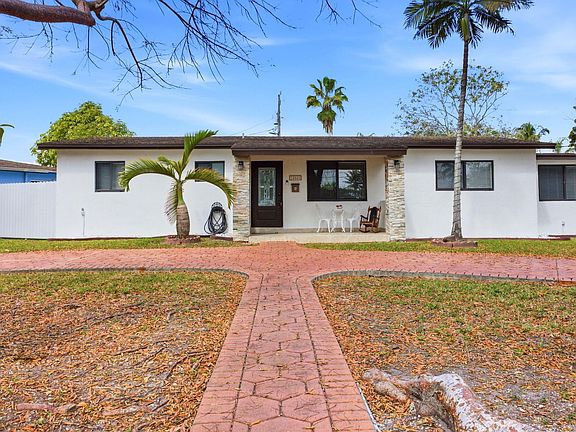 2nd image of 10041 Haitian Drive