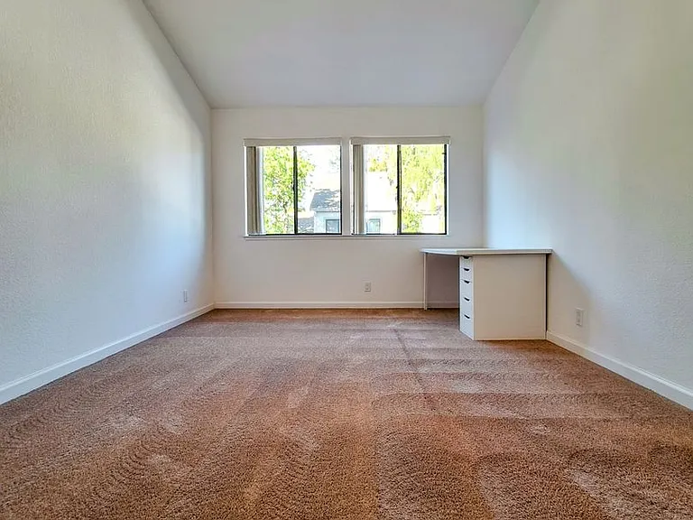1206 Sierra Village Way — Photo 29