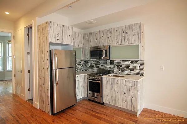 Rented by aptsandlofts.com | media 64