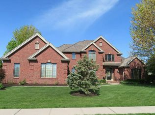 417 Golden Oaks Dr, Council Bluffs, IA 51503