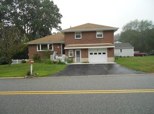 50 Ridgewood Ave, Waterford, CT 06385