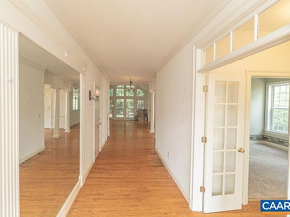 5th image of 1307 Courtyard Dr