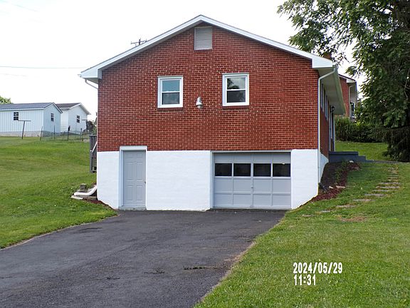 4th image of 5806 Pifer Dr