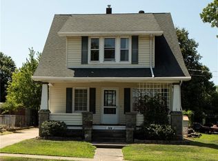 144 N Main St, Amherst, OH 44001