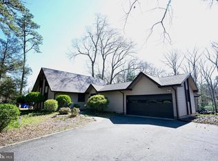 39 Oakwood Dr, Medford, NJ