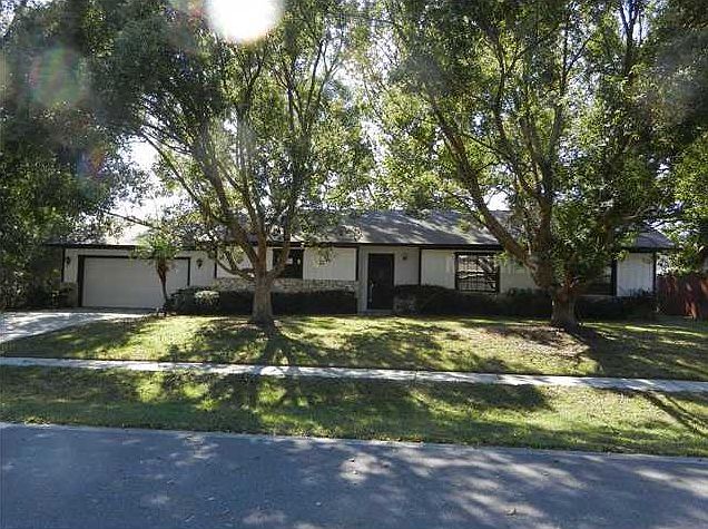 1st image of 8029 Dunstable Cir