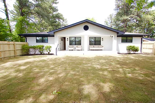 4251 Lower Roswell Rd Photo 1