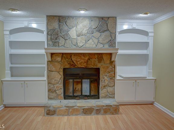 4th image of 6117 Woodmont Blvd