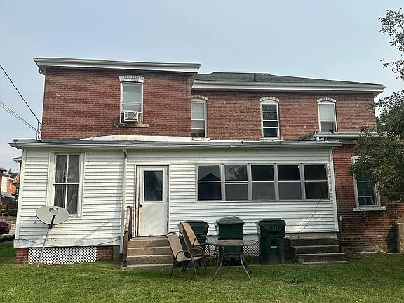 4th image of 518-520 Avenue G