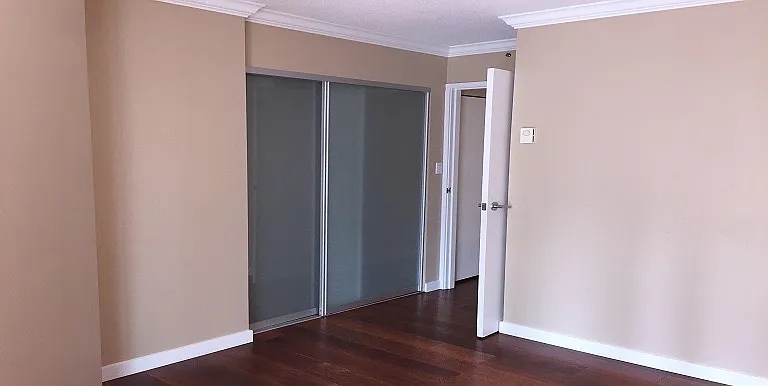 588 Broughton St #1006 — Photo 12