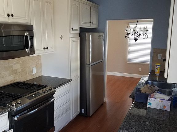 5th image of 4779 Lenore Dr