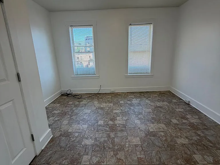 236 W Mifflin St — Photo 12