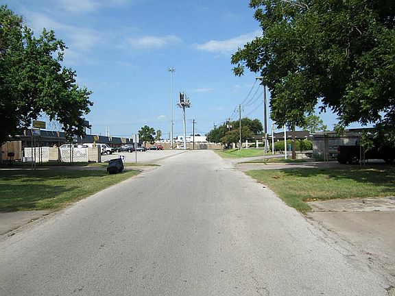 Street view facing I-45