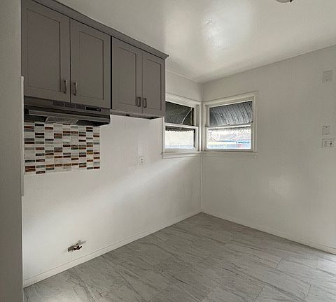 5th image of 1773 N Allen Ave