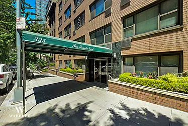 Rented by Warburg