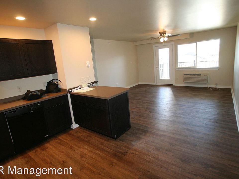 1st image of 3093 N 27th Ave APT 7
