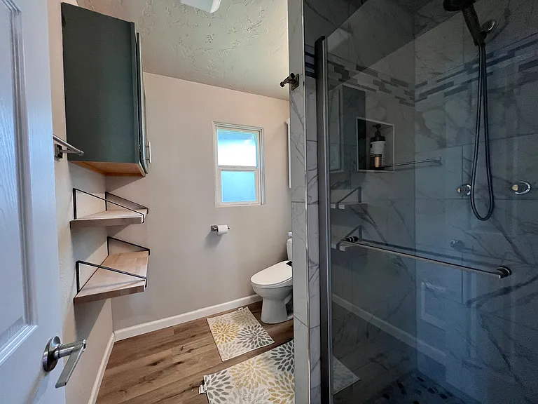 405 SE Dunham St #405 — Photo 8