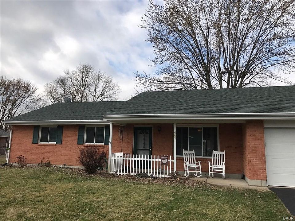 1st image of 607 Martin Dr