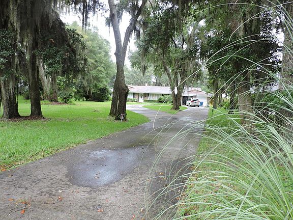 3rd image of 15331 N Cape Dr