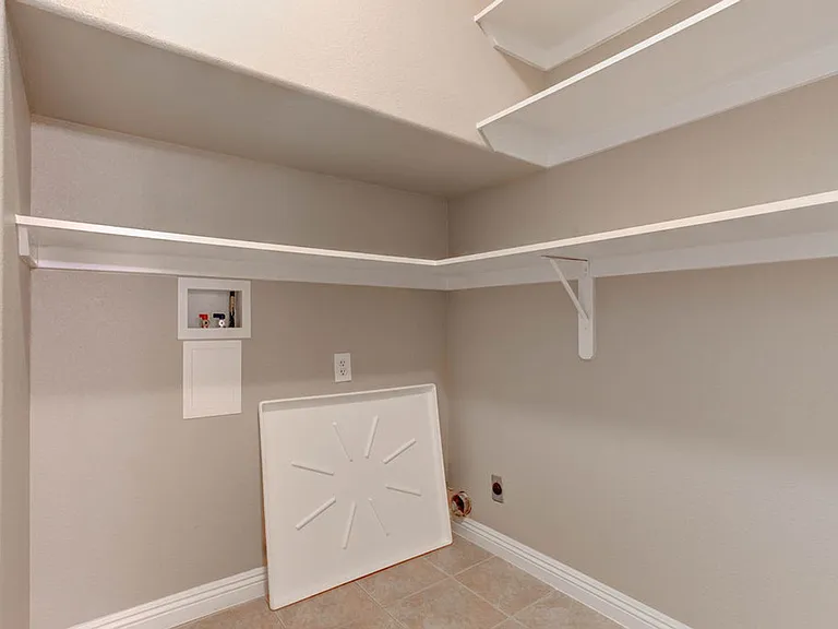 809 Royal Birch Ln — Photo 27