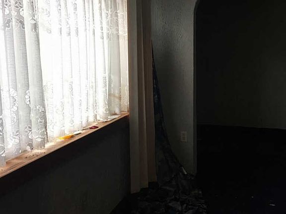 2nd image of 932 Van Buren Ave