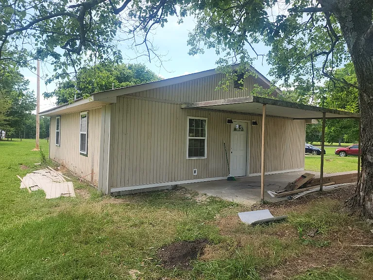 1367 Section Line Rd #A-1GARAGE — Photo 3