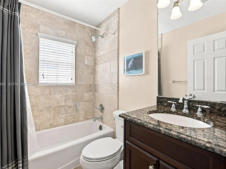 1419 SW 21st Ct — Photo 21