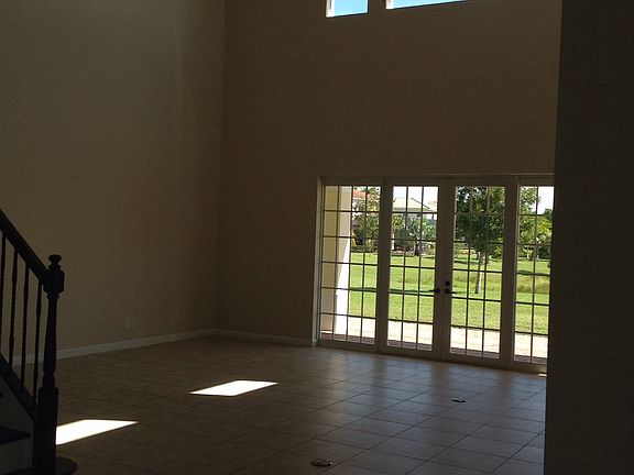 2nd image of 4933 SW Saint Creek Dr