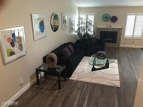 3rd image of 26 Vierra Ct