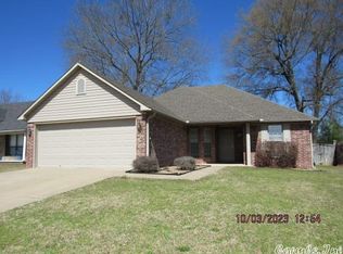 2250 Wilmington Dr, Conway, AR 72034