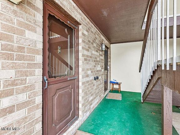 4th image of 162 Cross Slope Court #A