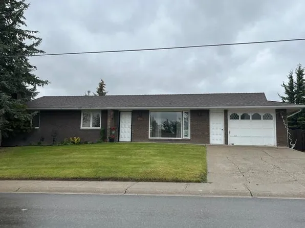 859 S 2nd Ave W, Cardston, AB T0K 0K0