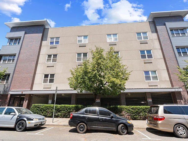 5501 Hudson Ave #407 — Photo 18