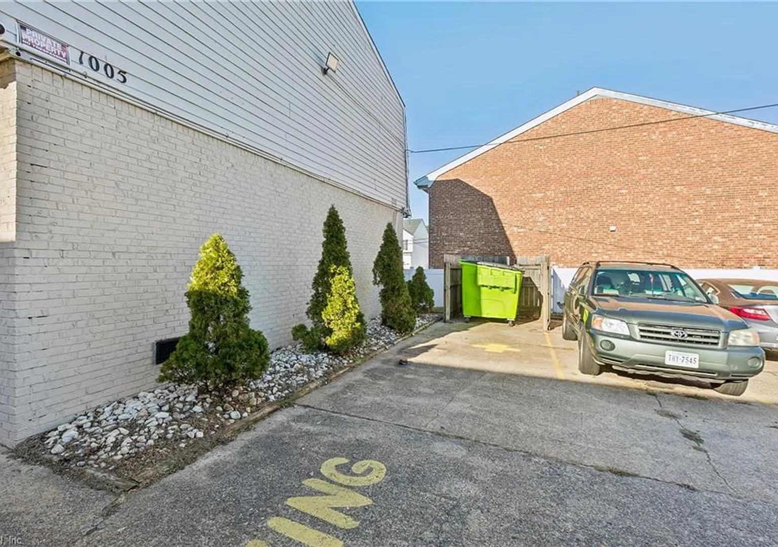 1005 Hillside Avenue — Photo 3
