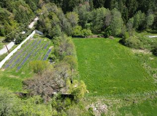 385 Beaver Meadow Rd, Cave Junction, OR 97523