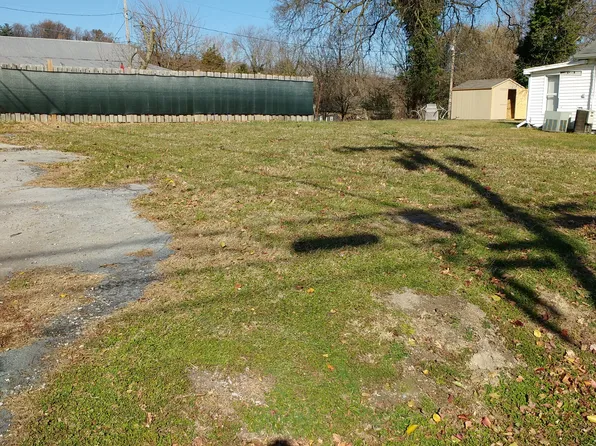 1638 Washington St, Harpers Ferry, WV 25425