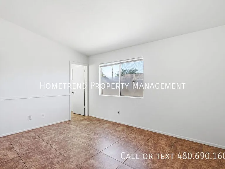 2510 E Dragoon Ave — Photo 7