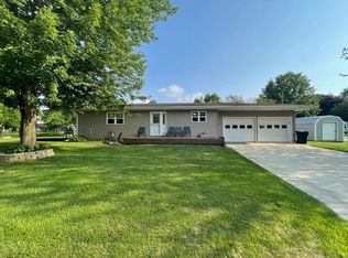 402 E Plum St, West Union, IA 52175