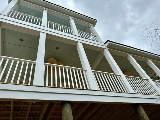 2nd image of 1403 Jungle Rd