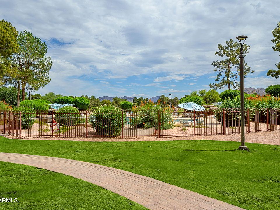 1st image of 12212 N PARADISE VILLAGE Parkway S #137