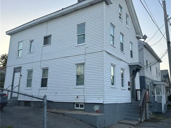 32 Gifford St, Providence, RI 02909