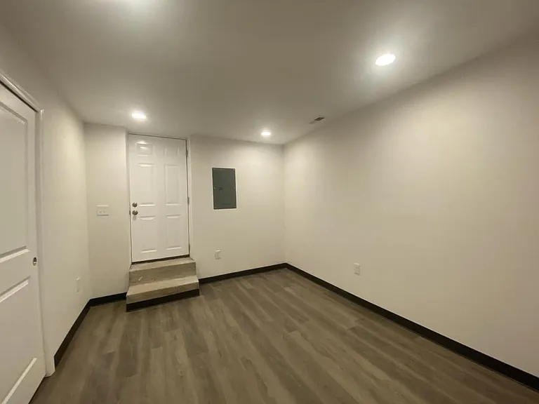5622 Midwood Ave #1 — Photo 14