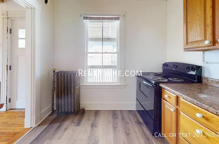 591 Main St #11 — Photo 1