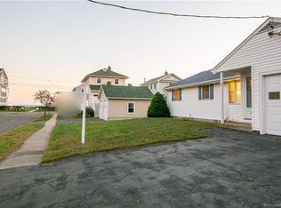 14 Atwater St, Milford, CT 06460
