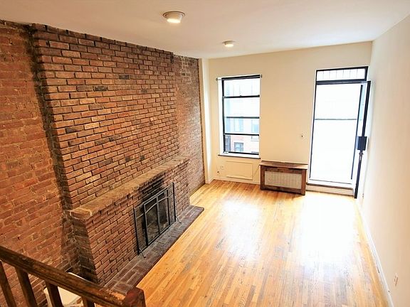 2nd image of 40 W 75th St APT 3B