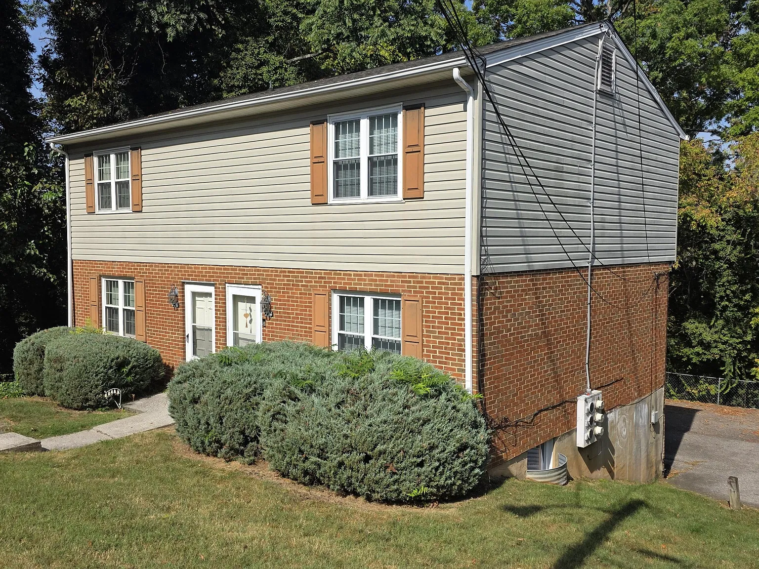 2 bed, 1.0 bath, 900 sqft, $1,250 — Photo 2