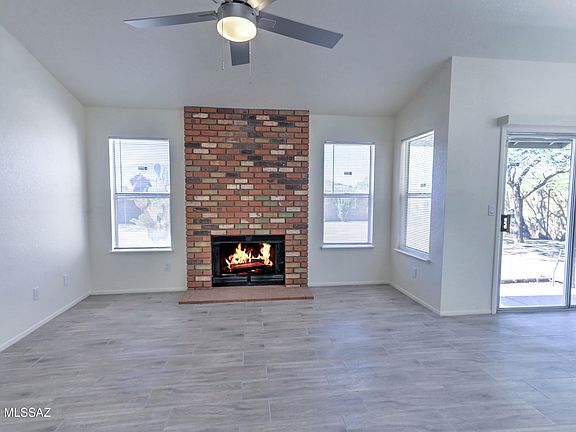 3rd image of 3211 W Calle De La Bajada