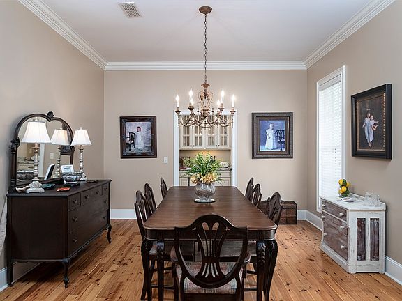 5th image of 608 Centerpointe Cv