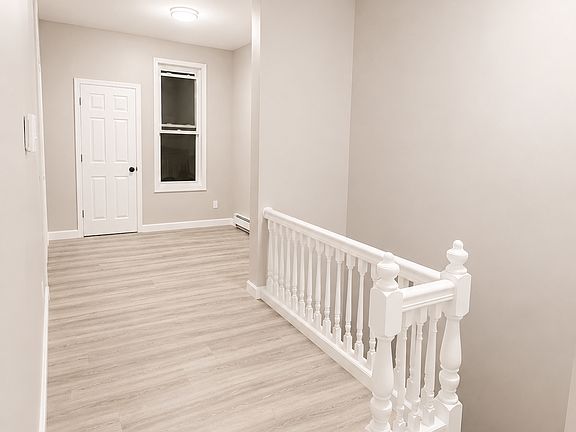 4th image of 31 Irving St #2